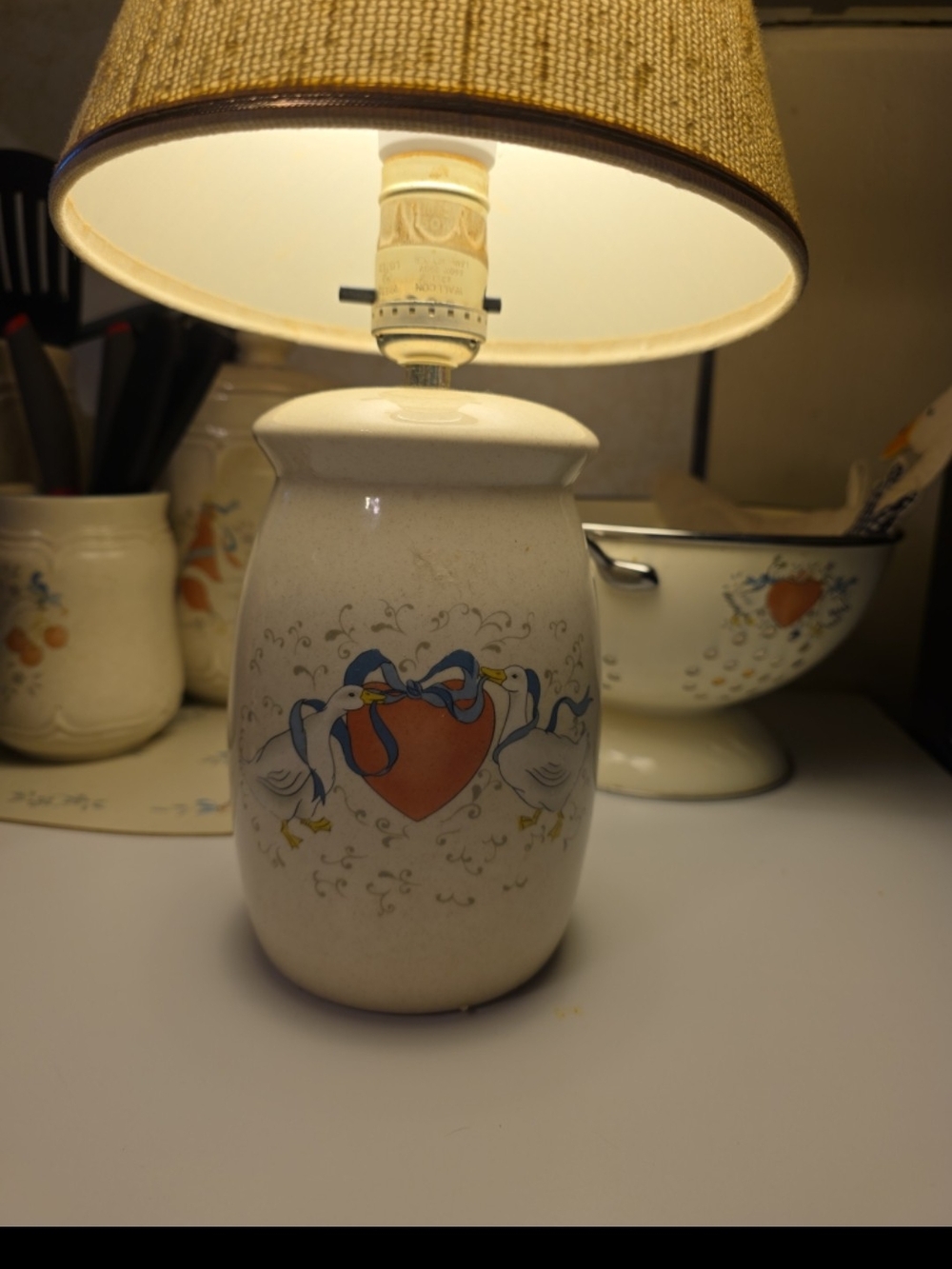 Ceramic Marmalade Goose Table/Kitchen Lamp - White